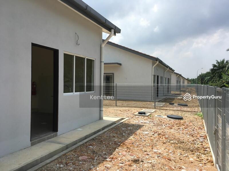 For Sale - PEMAJU: SEMI D BARU FULL Loan 38x82 3Bilik FREE Legal Kemuning South Tmn Bentara Jln Kebun Sek 30